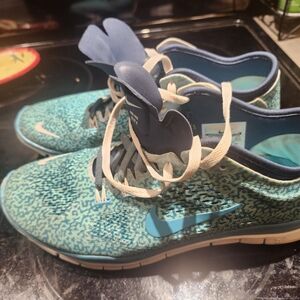 Womens Nike Teal and White Athletic Shoes